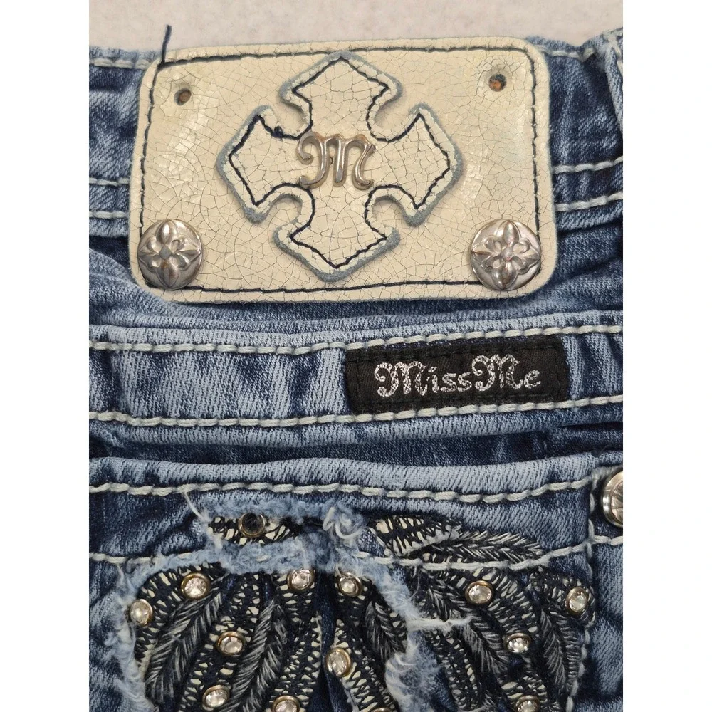 Miss Me Bootcut Jeans Women's 25x29 Medium Wash Blue Embellished